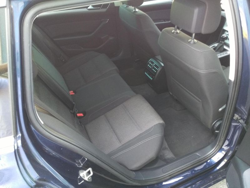 Volkswagen Passat 1,4 TSI  /110 kW/  - fotka 41 z 45