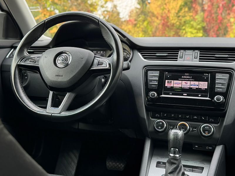 Škoda Octavia 2.0TDi STYLE 1.MAJ DPH ROZVODY - fotka 7 z 24