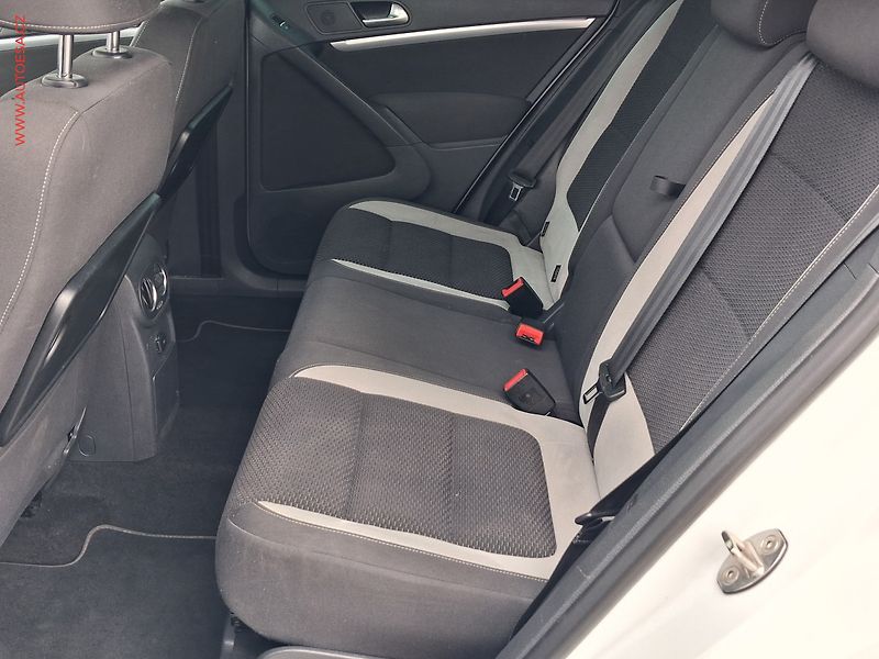 Volkswagen Tiguan (2014) 2.0TDi 4x4, DSG, park. kamera - fotka 10 z 25