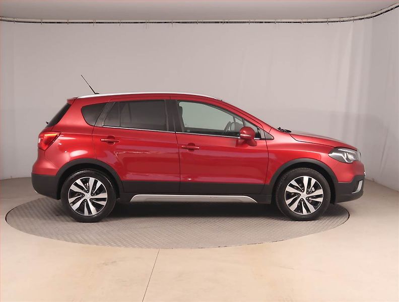 Suzuki SX4 S-Cross (2021) Comfort 1.4 BoosterJet, 4X4 - fotka 6 z 17