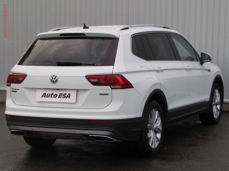 Volkswagen Tiguan Allspace (2021) 2.0 TDi 4Motion, 1.maj,ČR - fotka 4 z 22