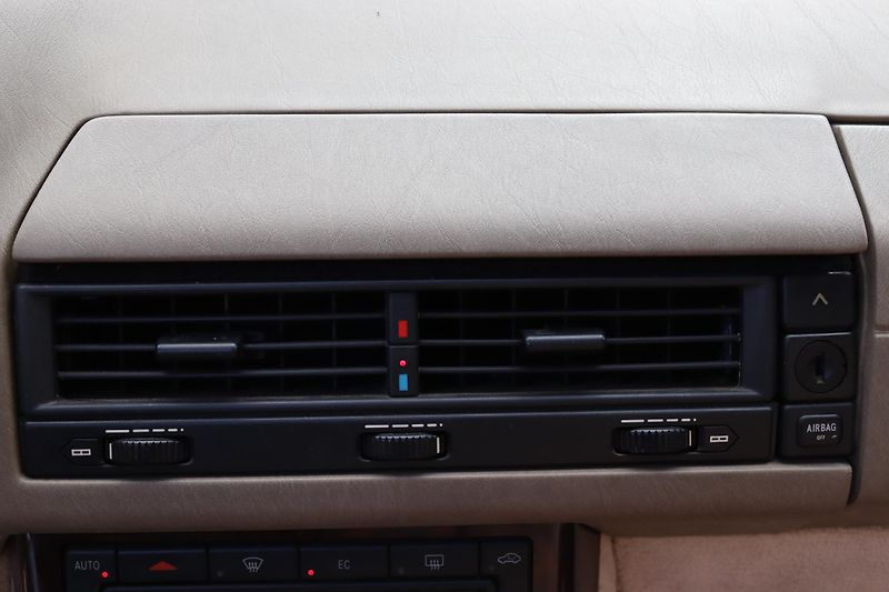 Mercedes-Benz SL SL 500 R129 225kW - fotka 36 z 49