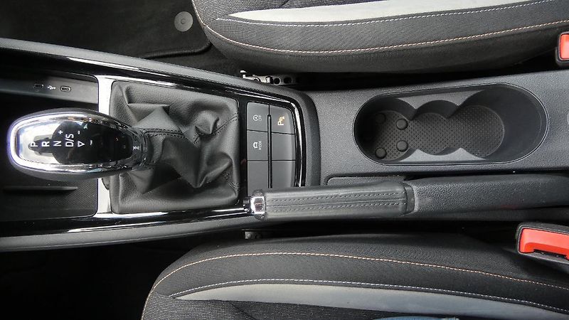 Škoda Kamiq 1.0 TSI Style DSG - fotka 17 z 22