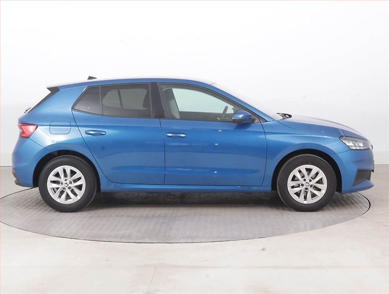 Škoda Fabia (2022) Ambition 1.0 TSI, Serv.kniha - fotka 6 z 15