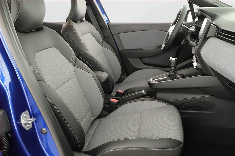 Renault Clio (2026) 1.0 TCe, Tempomat - fotka 7 z 20