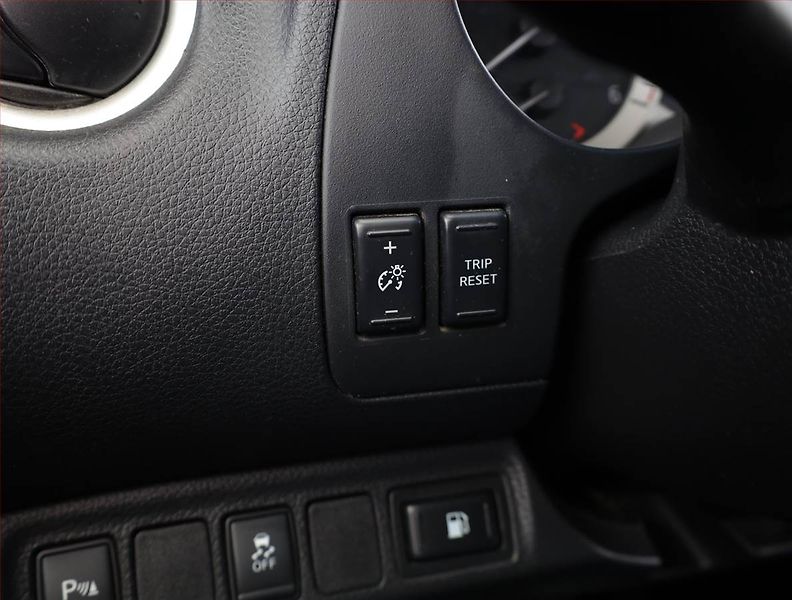 Nissan Navara (2016) 2.3 dCi - fotka 16 z 20