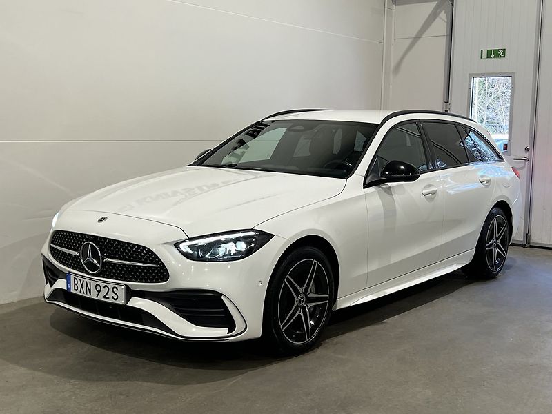 Mercedes-Benz Třídy C 300e AMG Night Kamera Distro - fotka 1 z 18