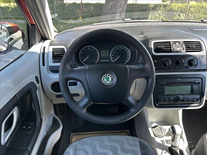 Škoda Fabia 1,6 i Automat  Klima, nová STK - fotka 17 z 50