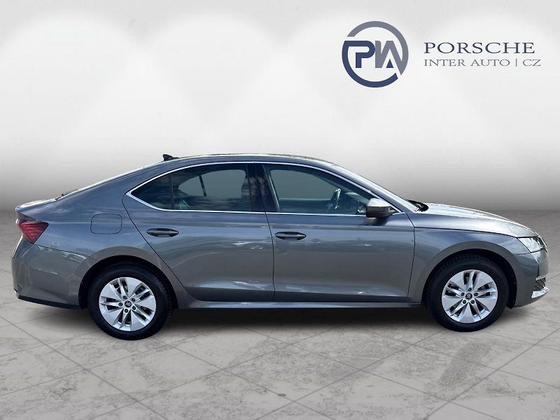 Škoda Octavia 1.5 TSI DSG Top Selection mHEV - fotka 7 z 30