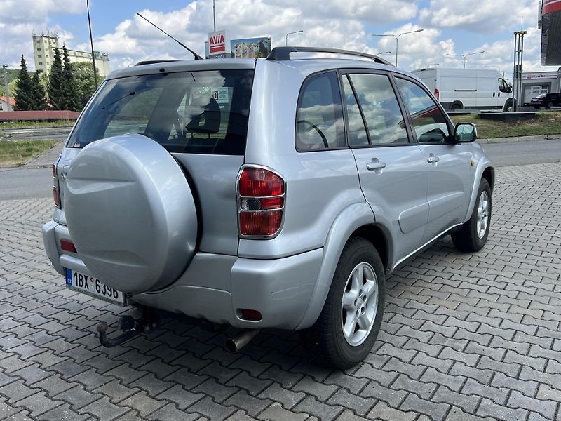 Toyota RAV4 (2001) - fotka 5 z 26