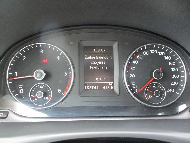Volkswagen Touran TDI CUP*77KW*TZ*NAVI*VÝHŘEV* - fotka 19 z 50