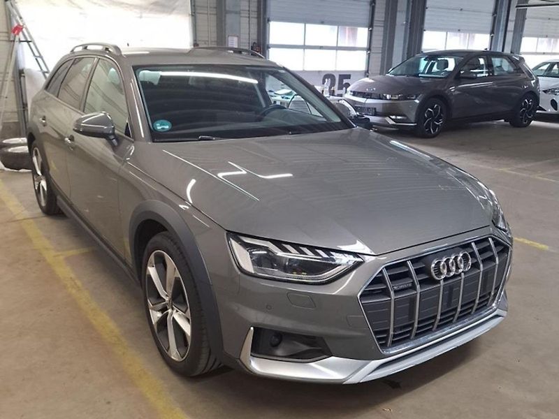 Audi A4 Allroad (2023) 3.0 TDI Quattro 210 kW - fotka 2 z 8