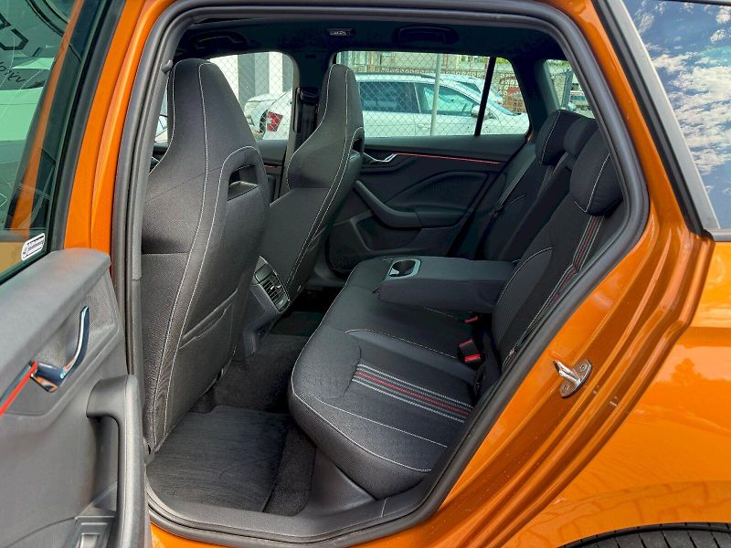 Škoda Kamiq (2025) 1.0 TSI 85 kW Monte Carlo - fotka 10 z 23