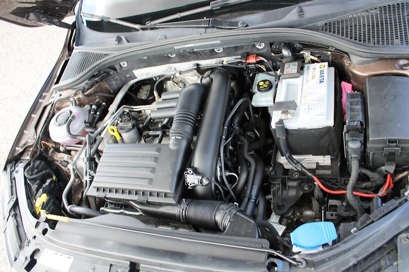 Škoda Octavia (2018) 1,4TSI KLIMA EL.OKNA TEMPOMAT - fotka 16 z 16