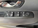 Renault Fluence (2011) 1.6i, ČR, AC, STK4/28 - náhled 12