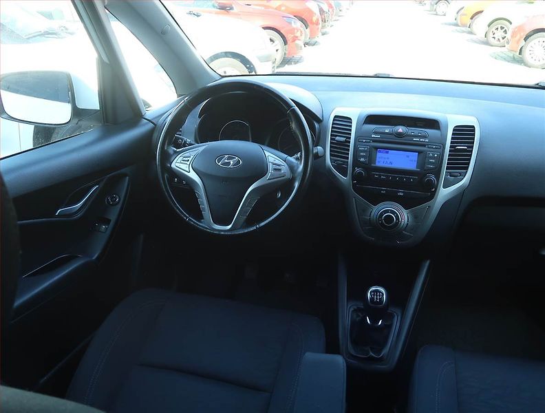 Hyundai ix20 (2018) 1.4 CVVT, Serv.kniha, Tempomat - fotka 7 z 15