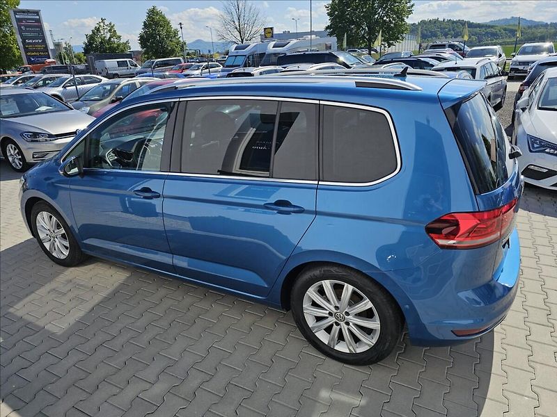 Volkswagen Touran 1,4 TSi 110KW Highline Panoram - fotka 9 z 52