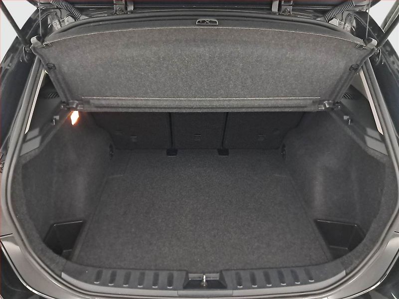 BMW X1 (2010) xDrive20d, 4X4, ČR,1.maj - fotka 13 z 15