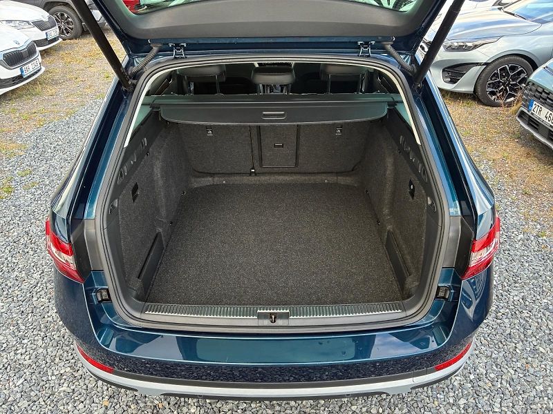 Škoda Superb (2022) SCOUT 2.0TDI 147kW 4x4 DSG DPH - fotka 6 z 11