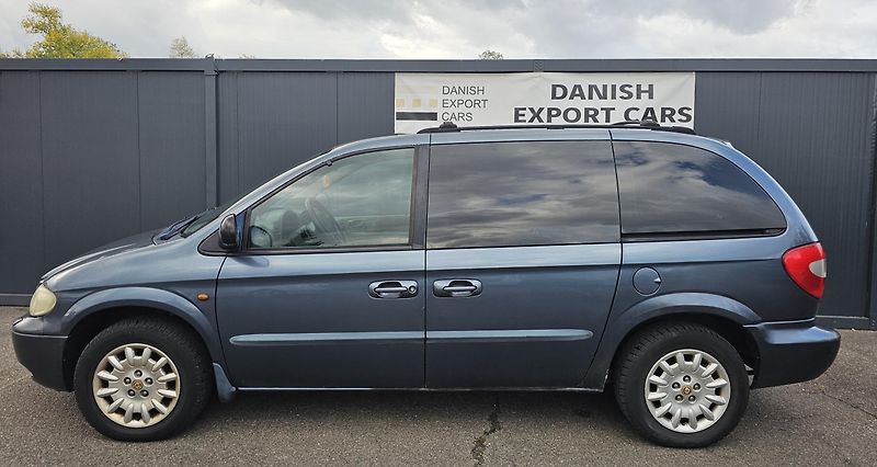 Chrysler Voyager 2.5 105kW 7 MÍST,TEMPOMAT - fotka 9 z 32