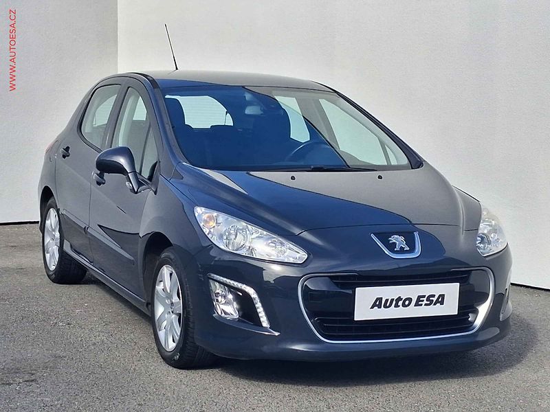 Peugeot 308 (2013) 1.6 VTi, 2.maj,ČR, servis - fotografie inzerátu