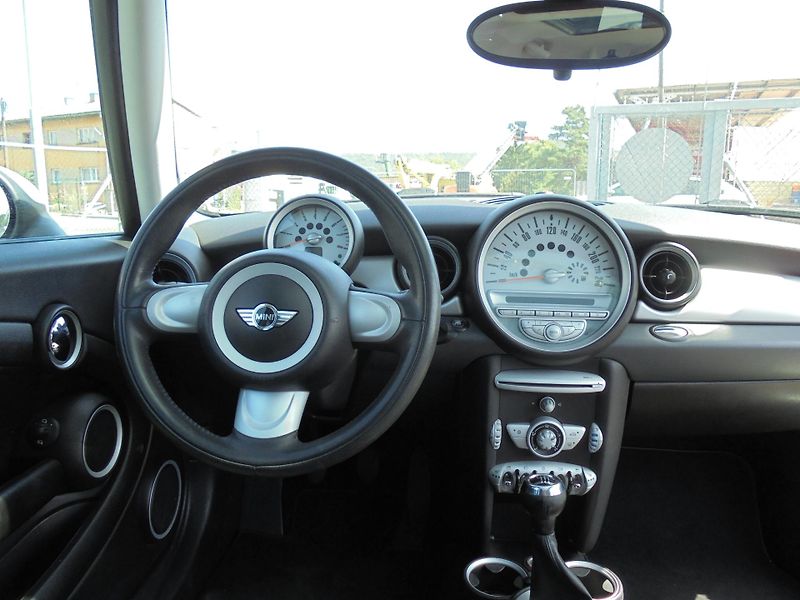 Mini Clubman (2008) 1.6i- KLIMA-PANORAMA-SERVISKA - fotka 10 z 12