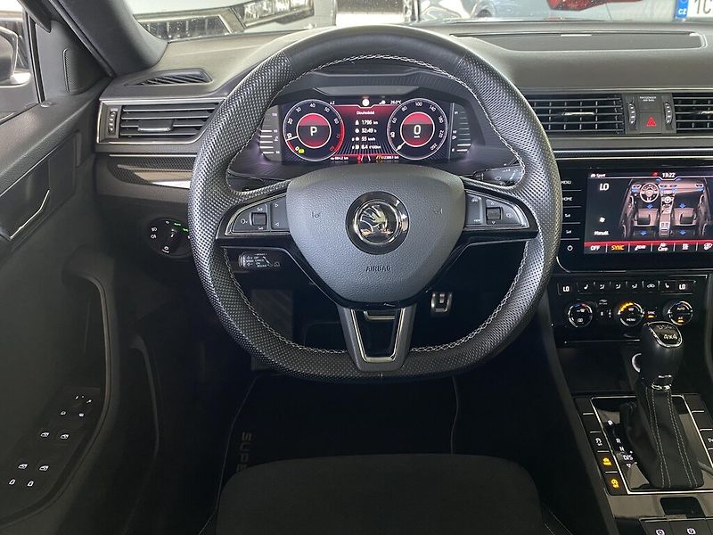 Škoda Superb 2.0 TSI 200 kW 4x4 DSG - fotka 8 z 30