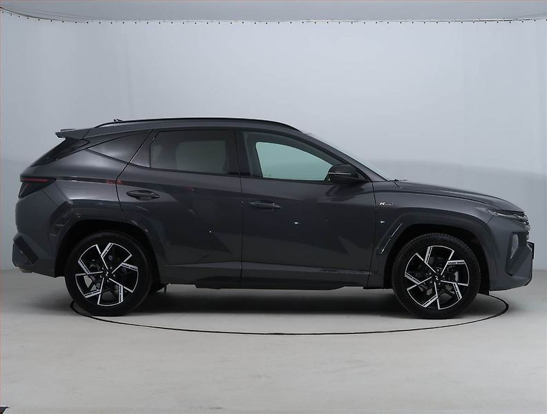 Hyundai Tucson (2024) 1.6 T-GDI - fotka 6 z 21