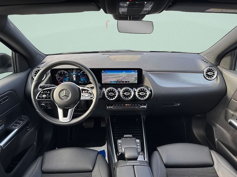 Mercedes-Benz GLA PROGRESSIVE 200d 4MATIC - fotka 11 z 21