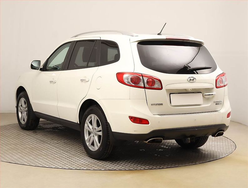 Hyundai Santa Fe (2010) 2.2 CRDi, 4X4, Kůže, Xenony - fotka 4 z 19