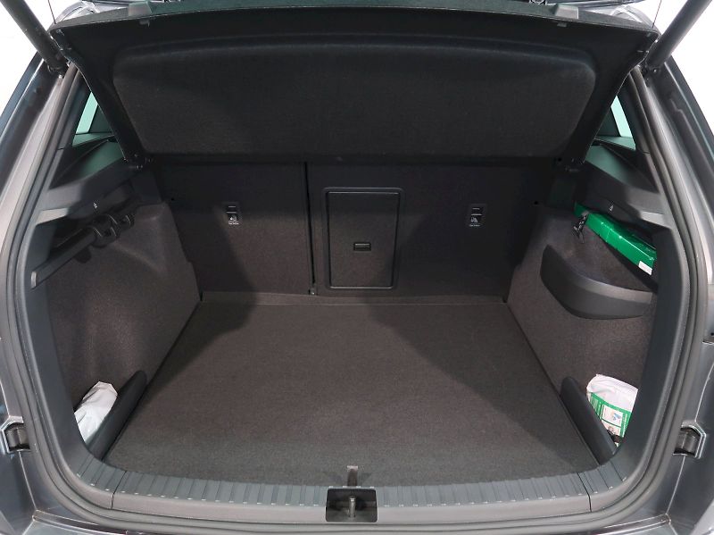Škoda Karoq (2026) SPORTLINE 2.0TDI 110KW 4X4 DSG - fotka 32 z 35