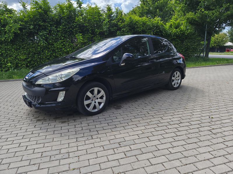 Peugeot 308 1.6 16v Platinum - fotka 2 z 21