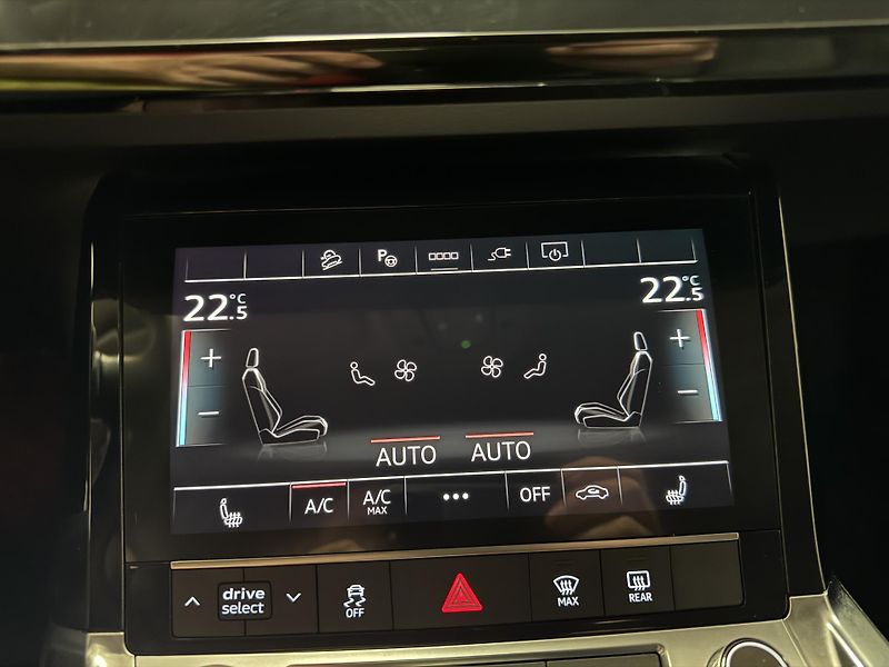 Audi e-tron (2022) 50 QUATTRO BUSSINES 1 Majitel - fotka 17 z 53