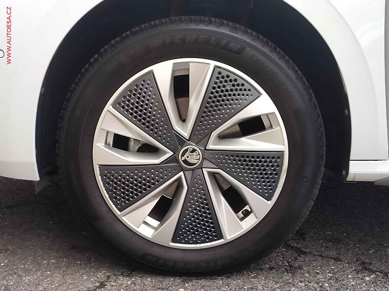 Škoda Kamiq (2024) 1.0TSi, 1.maj,ČR, DSG, LED - fotka 29 z 29