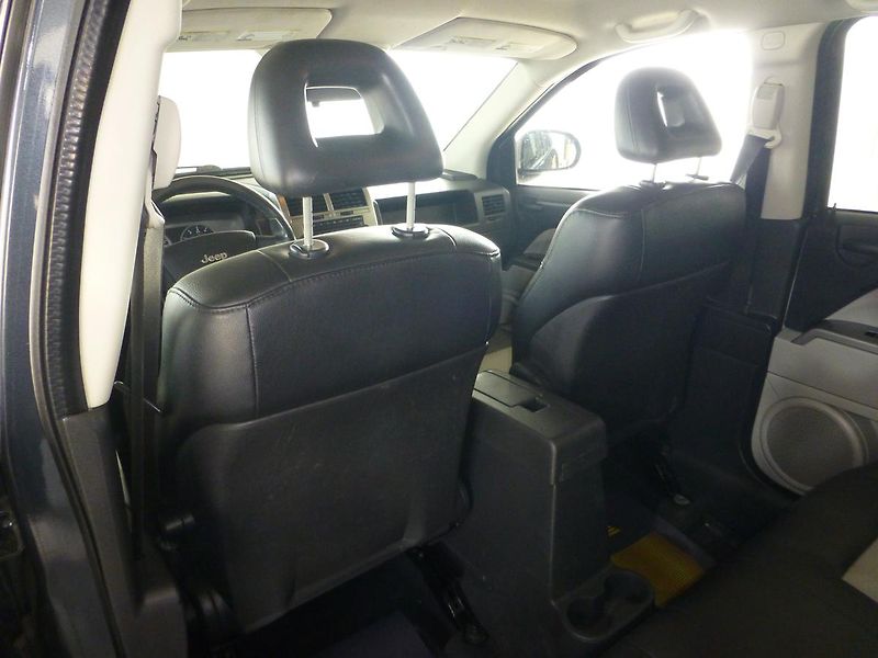 Jeep Compass (2008) 2,0CRDI*VYHŘ.SED*TAŽNÉ*ALU*4X4 - fotka 14 z 23