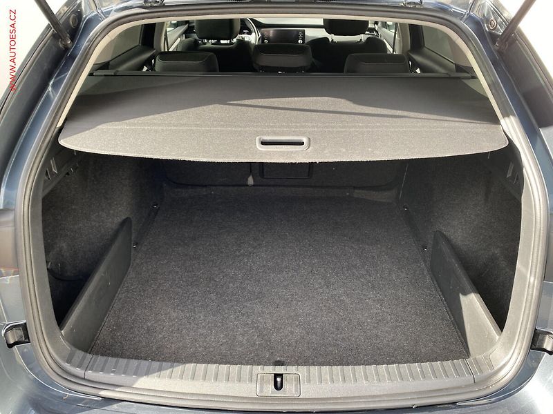 Škoda Octavia (2021) 2.0 TDi, 2.maj,ČR, Ambition - fotka 7 z 19