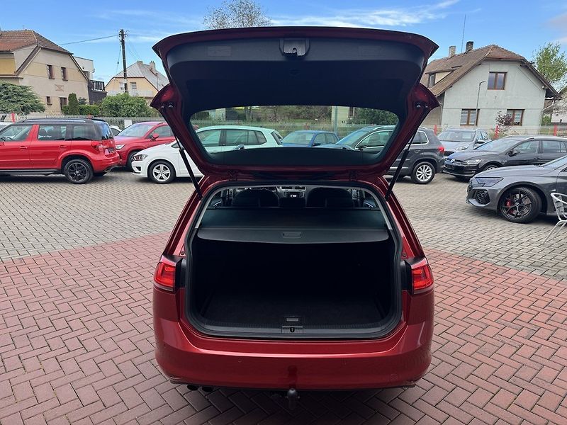 Volkswagen Golf (2016) 1.4TSi Lounge Navi Digi Klima - fotka 21 z 49