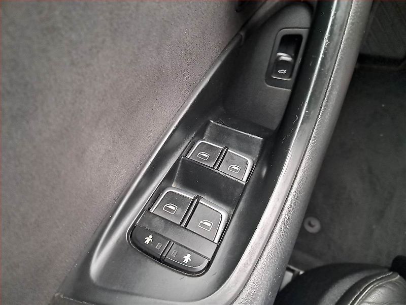 Audi A6 (2014) 3.0 BiTDI, 4X4, Automat, Kůže - fotka 21 z 24