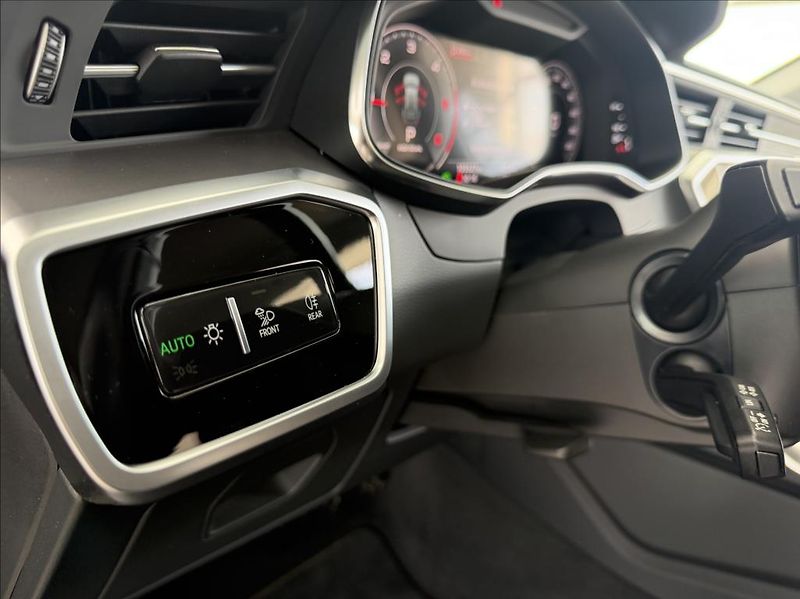Audi A6 Avant 2,0 40TDI, Virtual, Quat - fotka 18 z 33