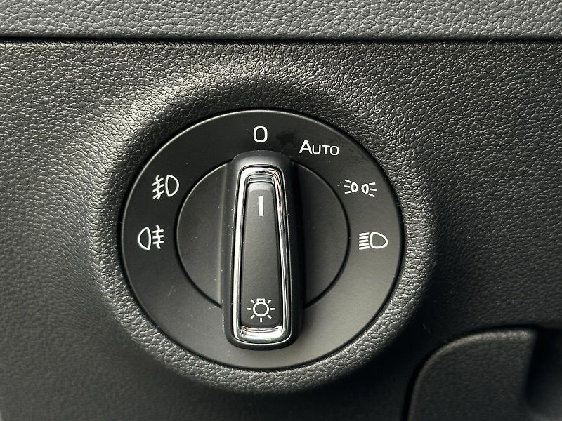 Škoda Karoq 1.5TSi DSG 150PS Top & Selecti - fotka 11 z 40