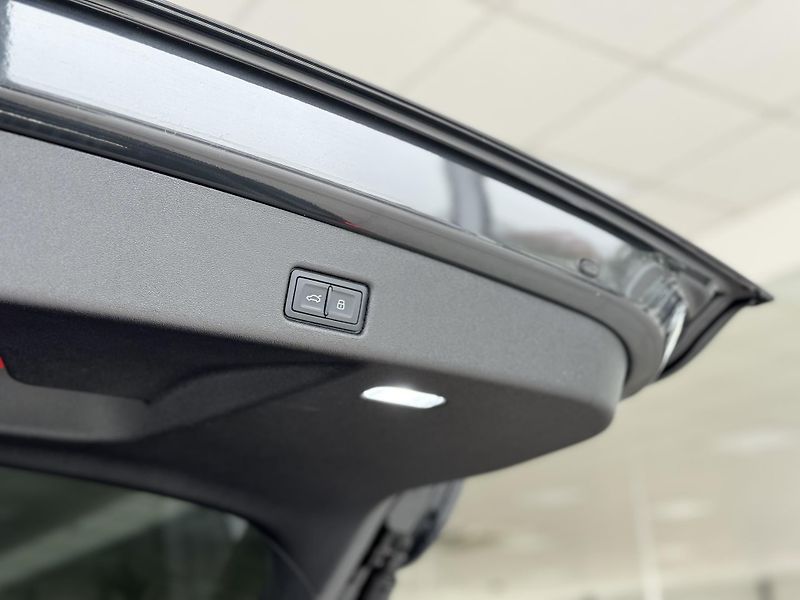Audi Q5 TDI Quattro*S-LINE*360*SKLADEM - fotka 40 z 45