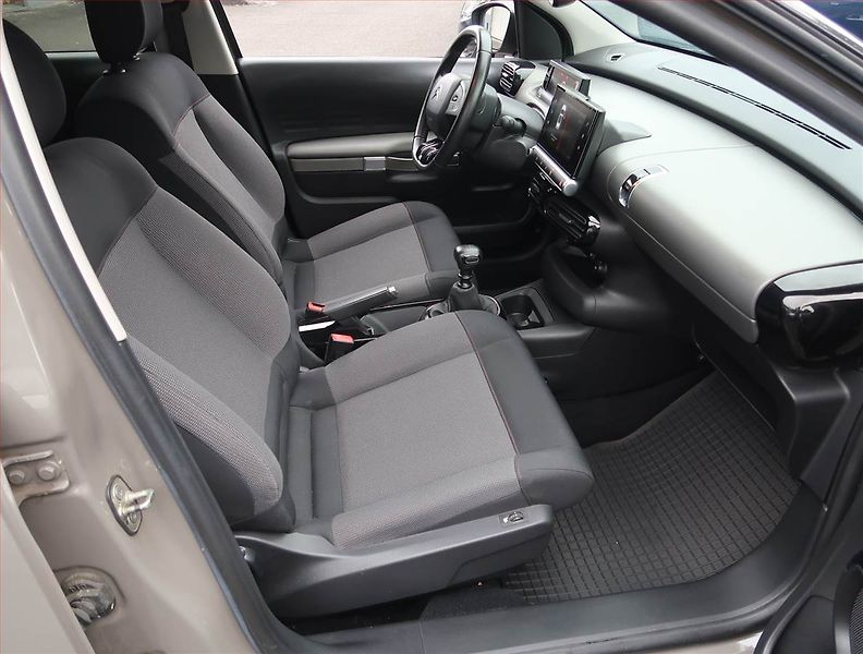 Citroën C4 Cactus (2019) 1.2 PureTech, Serv.kniha - fotka 9 z 17