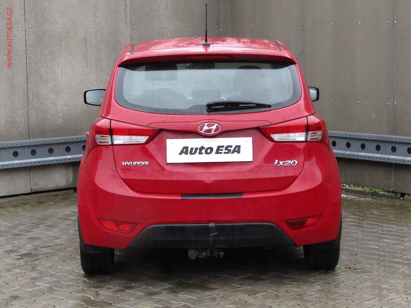 Hyundai ix20 (2015) 1.4 CVVT, ČR, AC, TZ - fotka 5 z 16