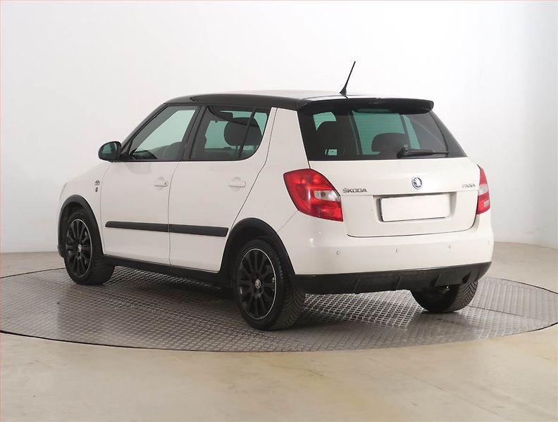 Škoda Fabia (2013) Monte Carlo 1.6 TDI, Tempomat - fotka 4 z 16