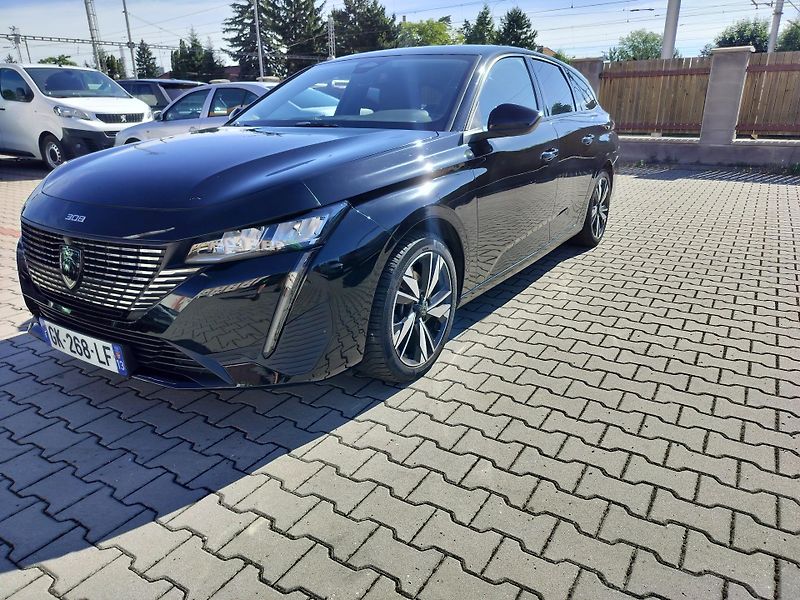 Peugeot 308 SW 130 S&S ALLURE, tažné zař. - fotka 3 z 28