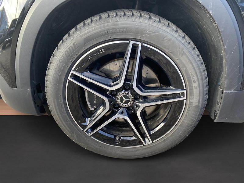 Mercedes-Benz GLB 200d 4M AMG - fotka 26 z 26