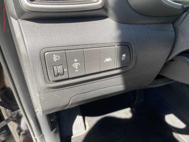 Hyundai Tucson (2019) 1.6 CRDi, AT, panor, navi - fotka 15 z 19