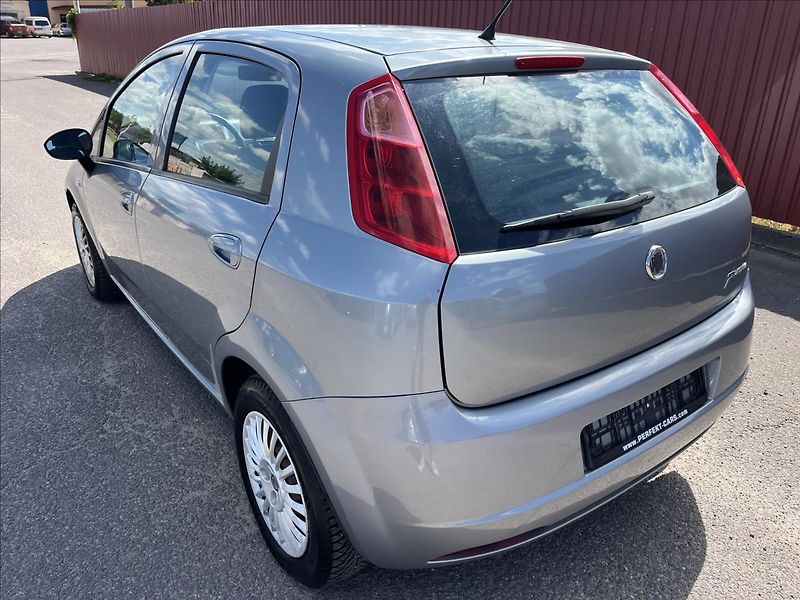 Fiat Punto 1.4 i 55KW ROZVODY STK 8/28 - fotka 8 z 32