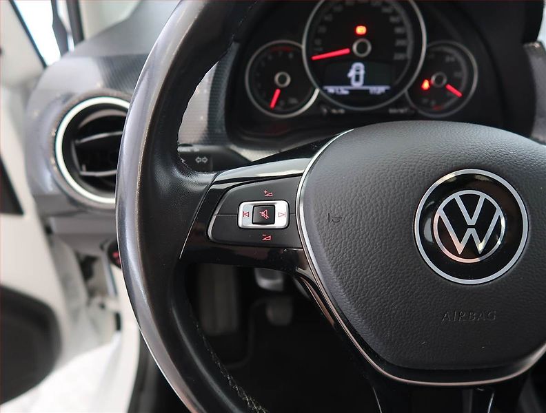 Volkswagen up! (2022) 1.0, Tempomat, Park. senzory - fotka 15 z 19
