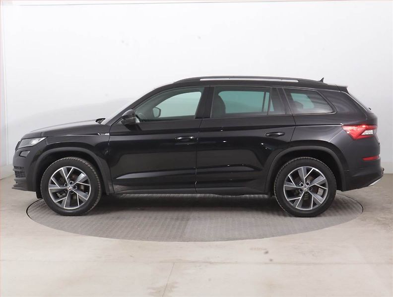 Škoda Kodiaq (2021) Sportline 1.5 TSI - fotka 3 z 19